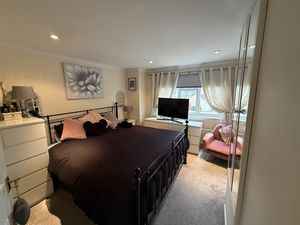 Photo 35- click for photo gallery